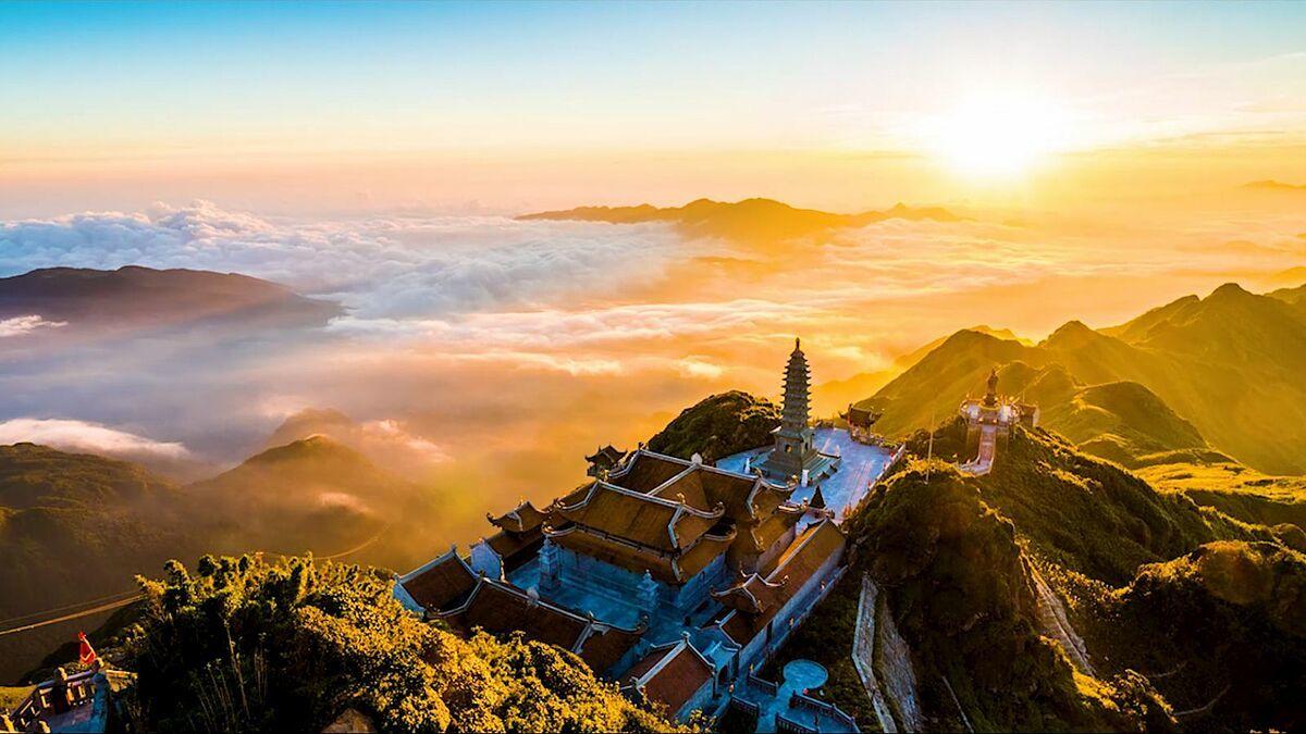 Wonders of Vietnam with Fansipan Mountain